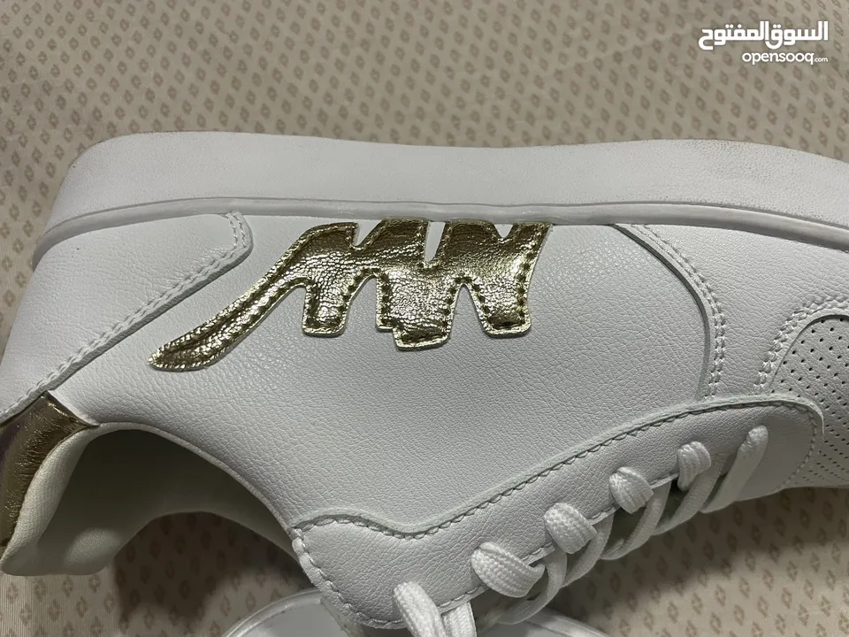 بوتين جداد مقاس 39 من ماركة Nine West