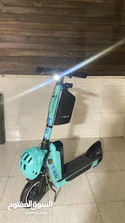 سكوتر من نوع تاير مع طاقيه الصليه  و كلشي  48 فولت 15 أمبير