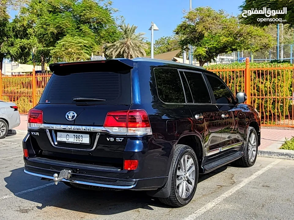 2019 Land Cruiser VXR V8 URGENT SALE