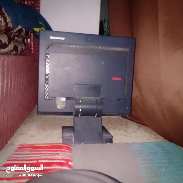 شاشه   Lenovo thinkvisio لا تاخذ مساحه كبيره من المكتب