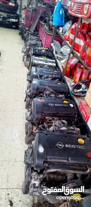 محلات سائر قرقش لبيع قطع الغيار الاوبل و يوجد قسم ميكانيك جديد ومستعمل قطع بدي وقطع ميكانيك