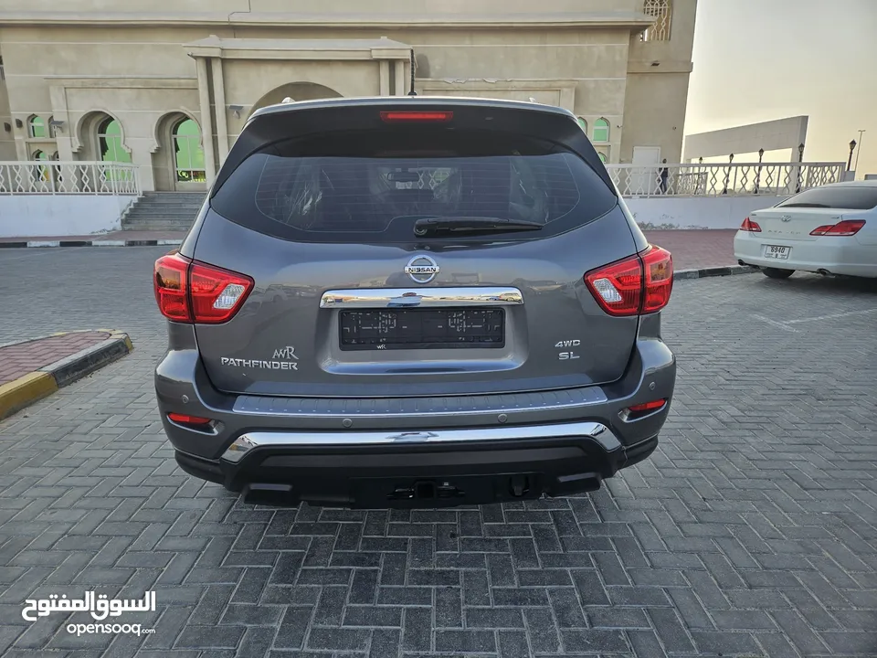 Nissan pathfinder model 2019 Gcc full option good condition very nice car everything perfect