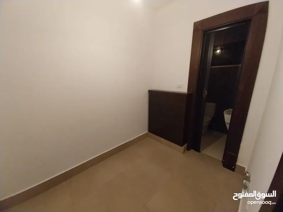 Unfurnished apartment to Rent  ( Property 38918 )-174649351