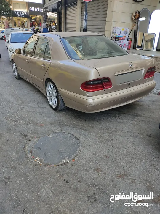 مرسيدس E270 للبيع