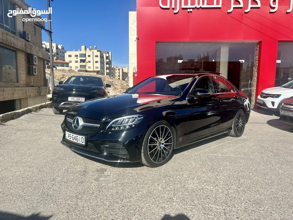 مرسيدس C200 AMG كت بانوراما اسود 2019 جنط 19 وارد المانيا مميزة جدا