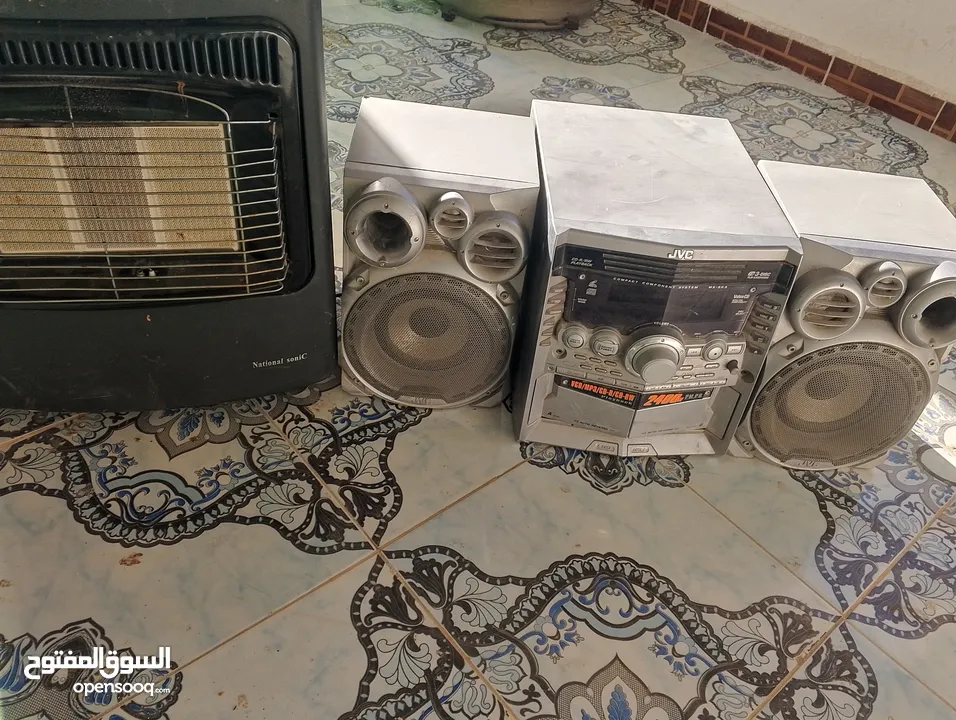 مطبخ شاحنه+سماعات+صوبه غاز