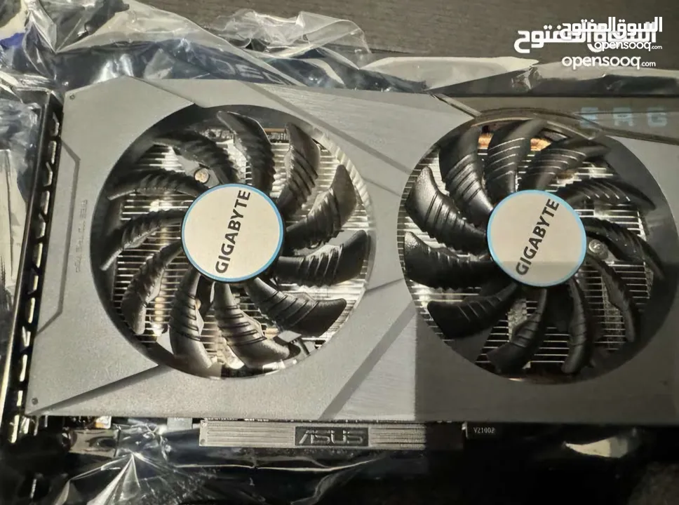 graohics card new AMD RX6600 GIGABYTE EAGLE EDITION 8GB