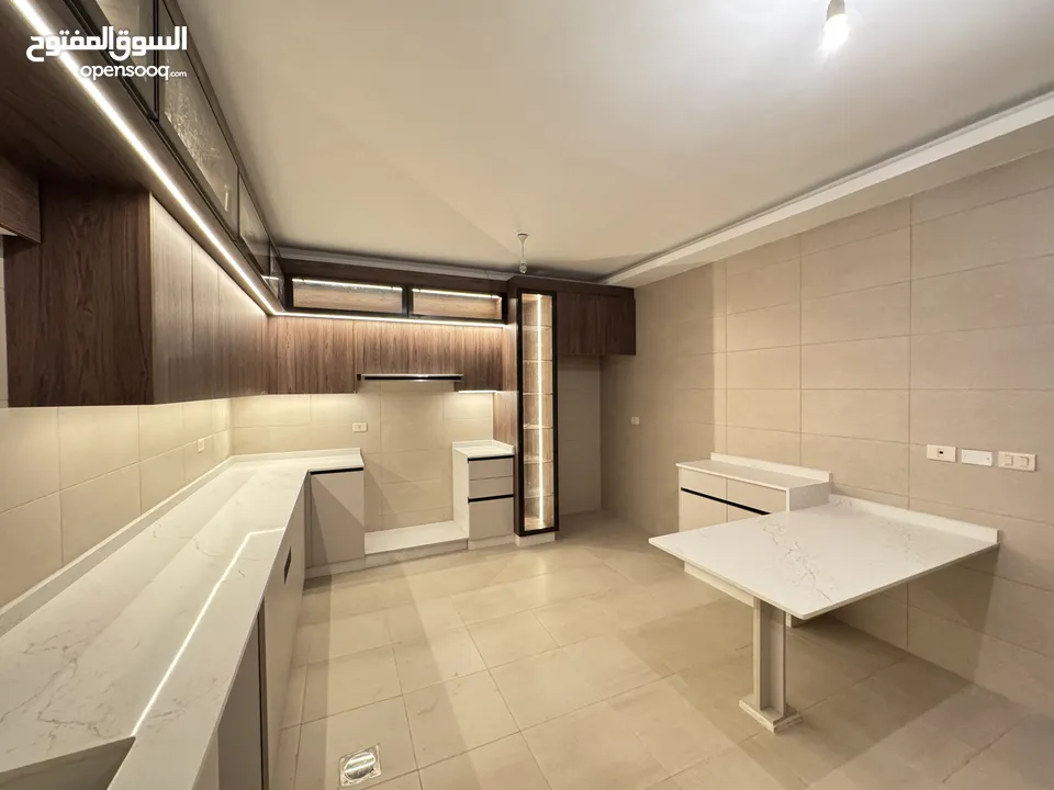 شقة غير مفروشة للايجار في الدوار الرابع ( Property 37912 )-175064101