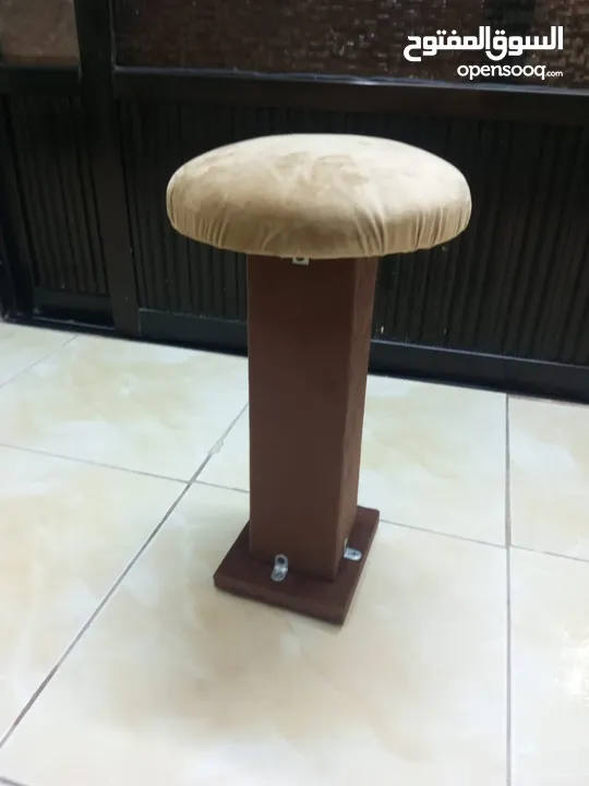 كراسي صغيرة عملية ومريحة – بشكل فِطْرة أو مربع