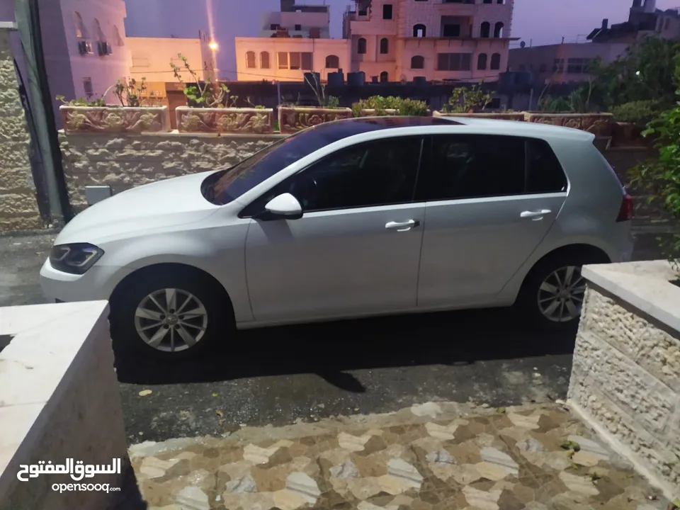 جولف TSI 2014 يد أولى أصل شركة . دهان شركة