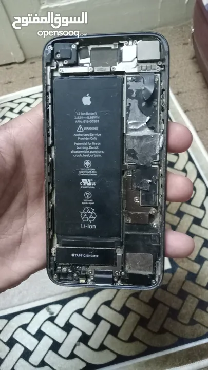 ايفون 8 قطع قطع