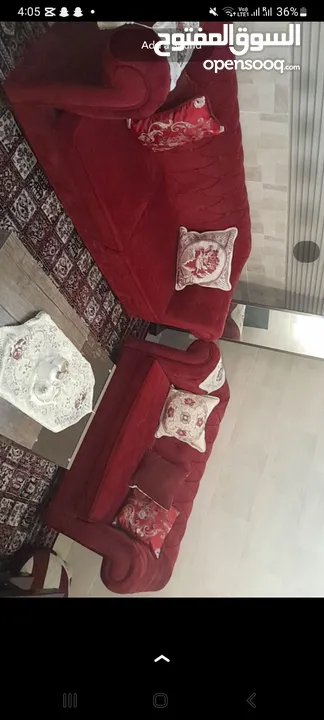 اثاث للبيع بداعي السفر غرفة نوم وغرفة ضيوف بحالة اىجديد