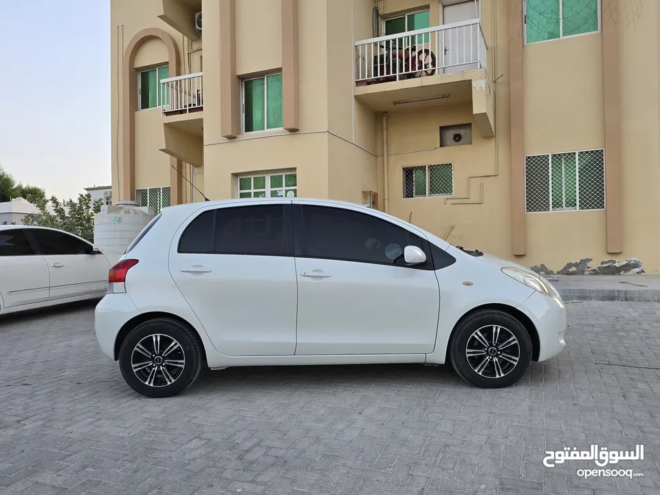 Toyota YARIS 2011 GCC V4 price 17,500 AED