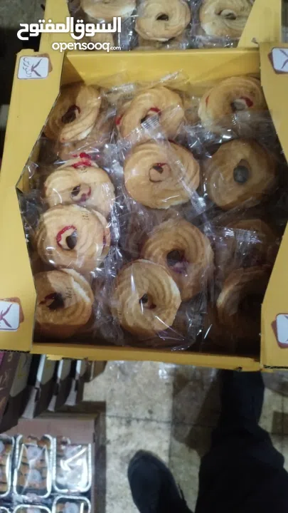 حلويات حجوت بأصناف عديده  باسعار مميزه اطعم مميز جدا يناسب سوبر ماركات و مولات و الافراح