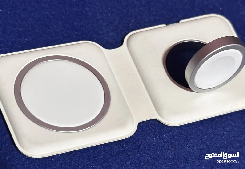 Apple MagSafe Duo