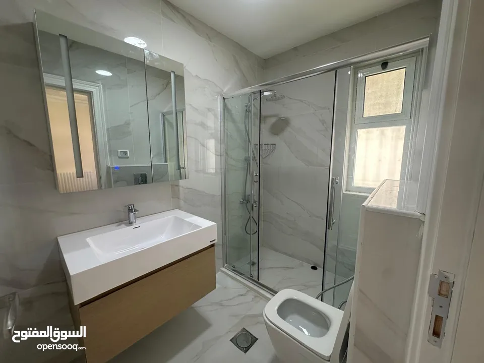 فيلا غير مفروشة للايجار في الصويفية  ( Property 38310 ) سنوي فقط