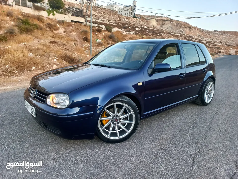 جولف MK4 موديل 2003 مميزه للبيع