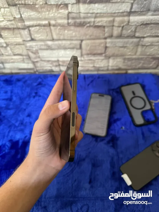 ايفون 13 برو بحال الوكالة استعمال شخصي 256G