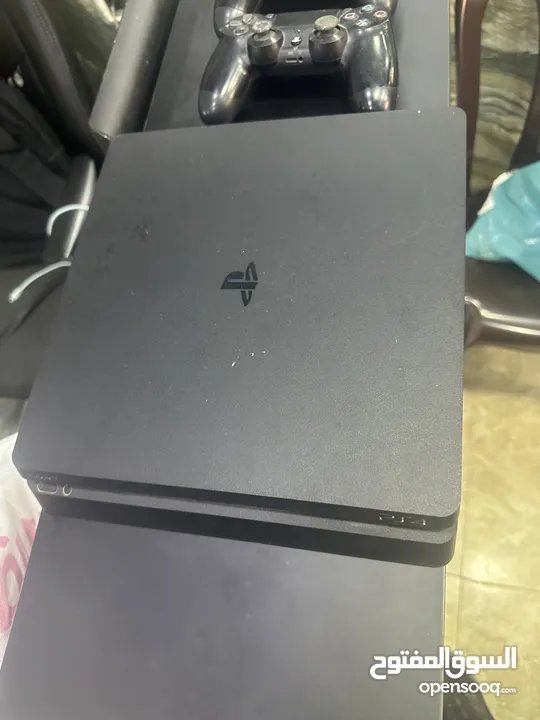 Playstation 4 slim مستعمل بحالة ممتازة للبيع