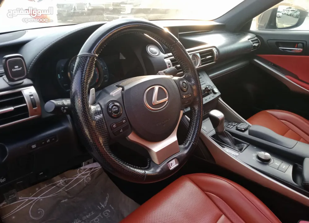 Lexus IS 350 F V6 3.5L Full Option Model 2016