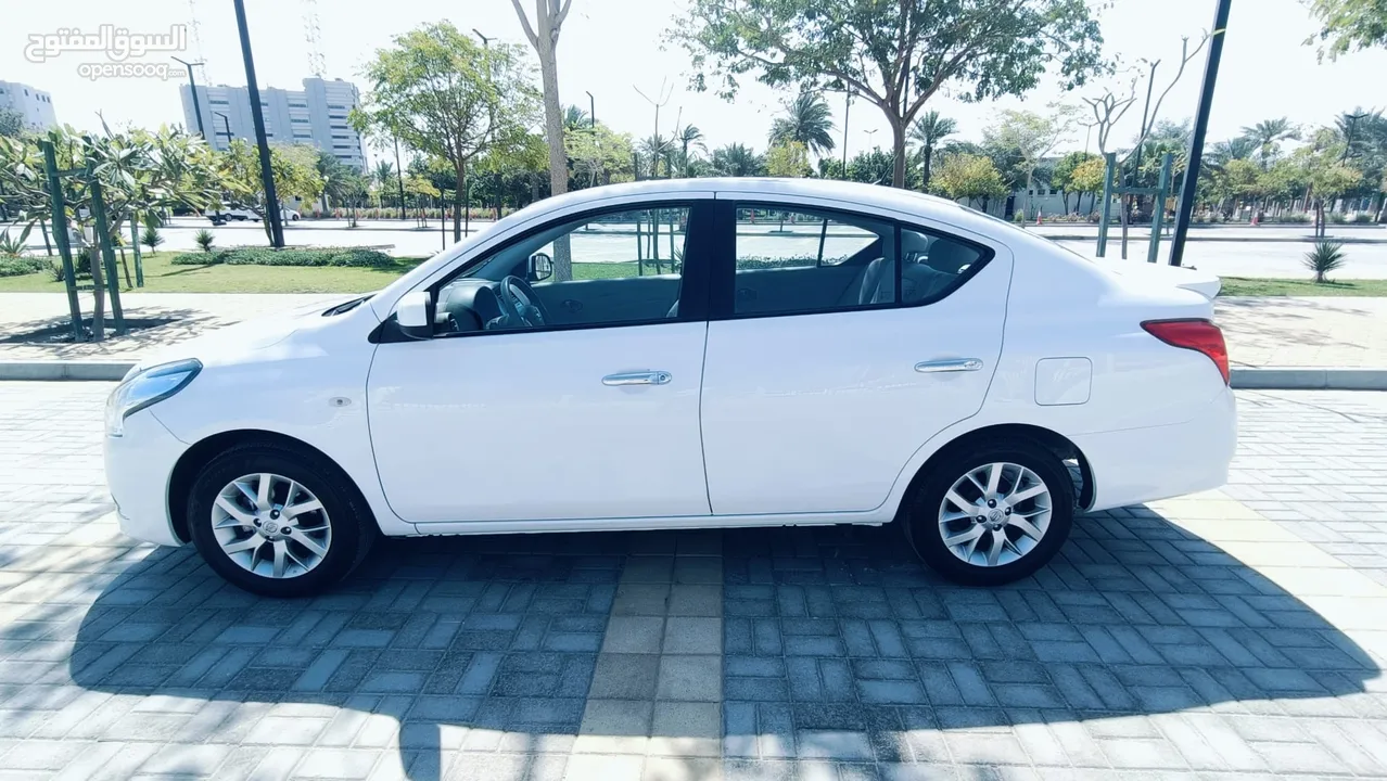 Nissan Sunny 2022, white car for sale