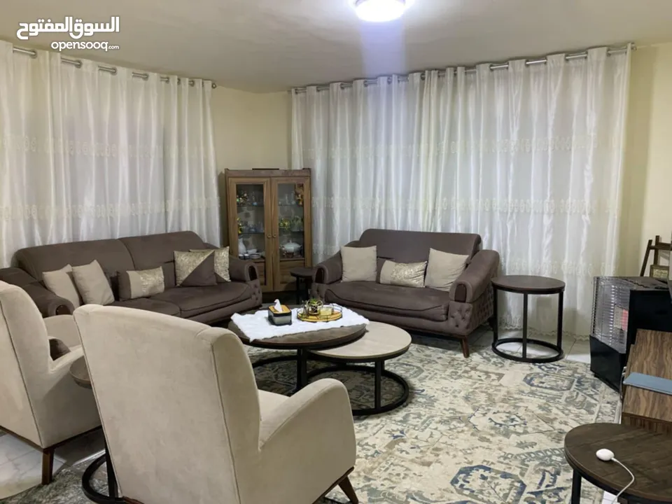 طقم كنب للبيع أمريكي خشب ثقيل