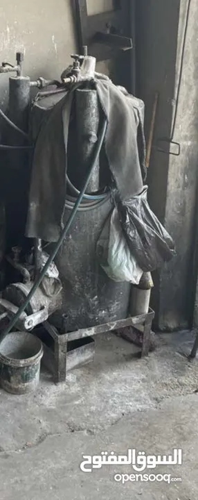 عدة محل اكزوزتات كامله للبيع مع قطع و اكزوزتات جاهزه جديده وأدوات متنوعه ، للبيع الكامل او المفرق