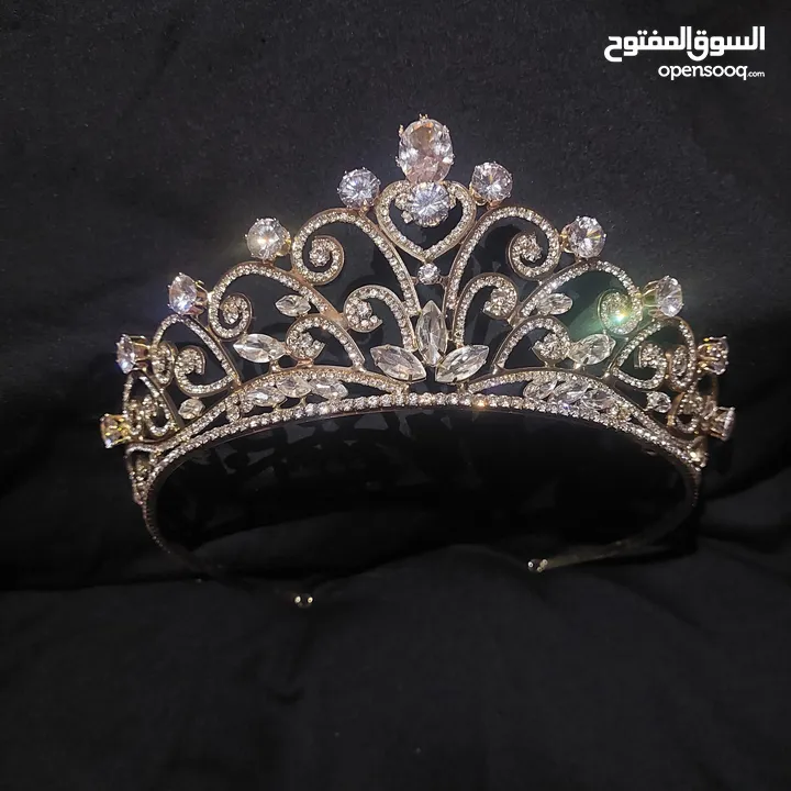 تاجات ملوكي زيركون