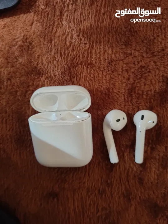 airpods 2 اصليه مستعمل بشكل خفيف جدا