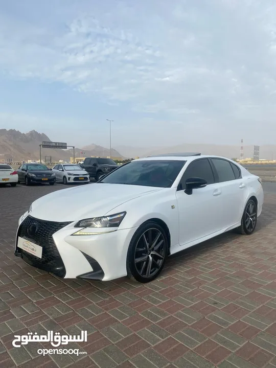 لكزس GS350 F نظيف جدا البيع او التمويل 7 سنوات