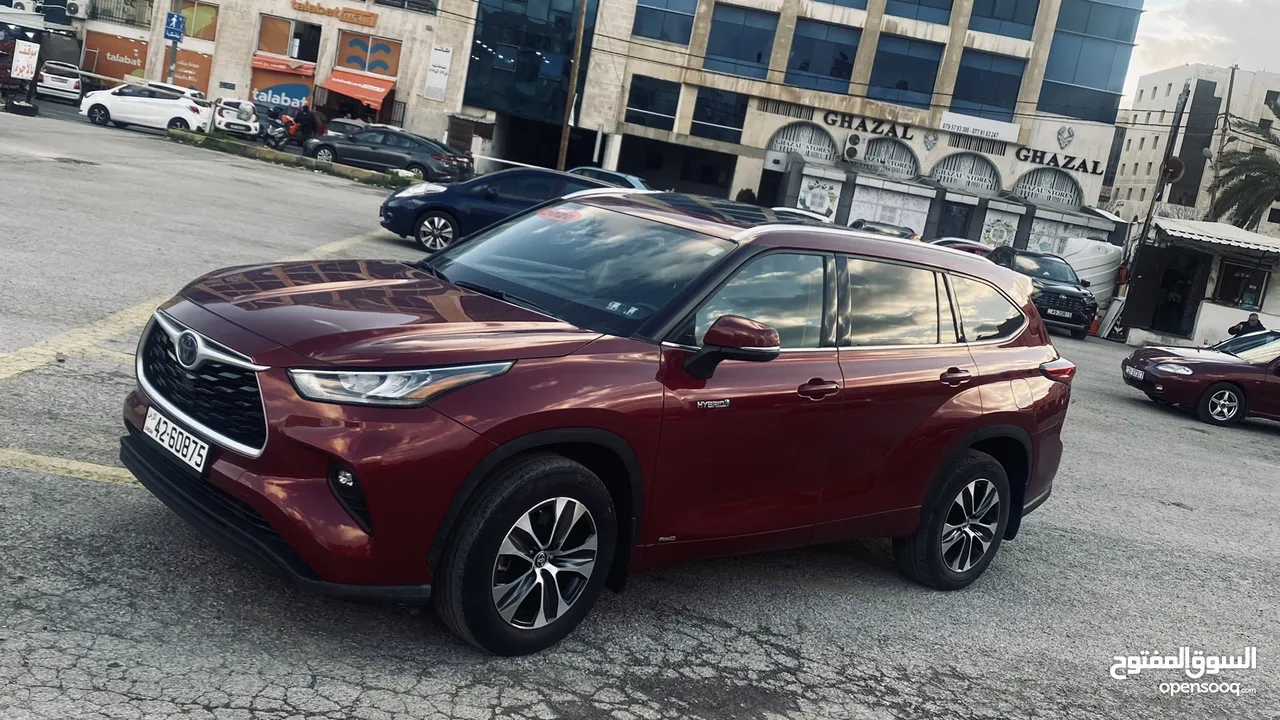 Toyota Highlander hybrid XLE 2020