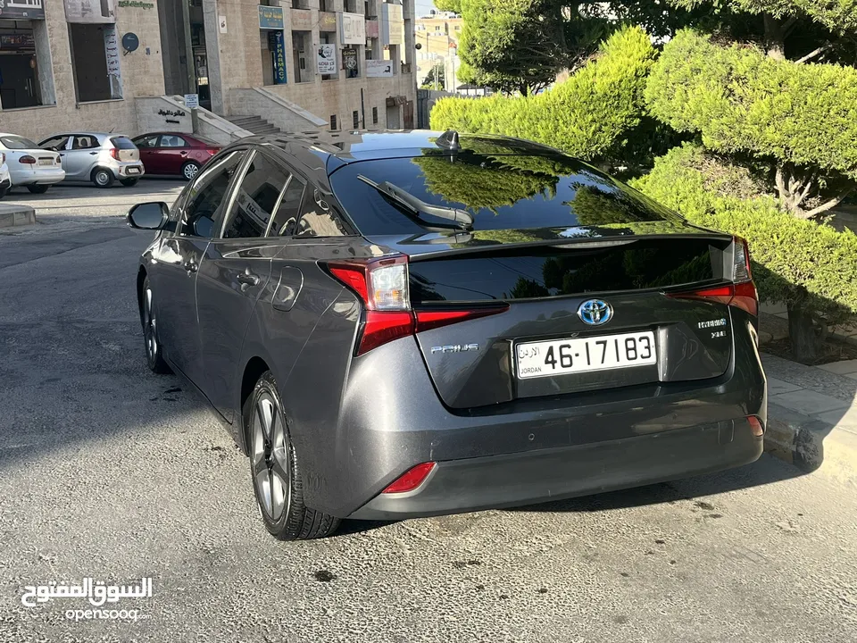 تويوتا بريوس 2022 بيرسونا XLE لون فيراني بطارية ليييثبوم فحص كامل جمرك جديد