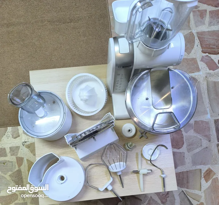 جهاز مطبخ متكامل من Bosch MUM4880 (خلاط + عجانة + مفرمة)