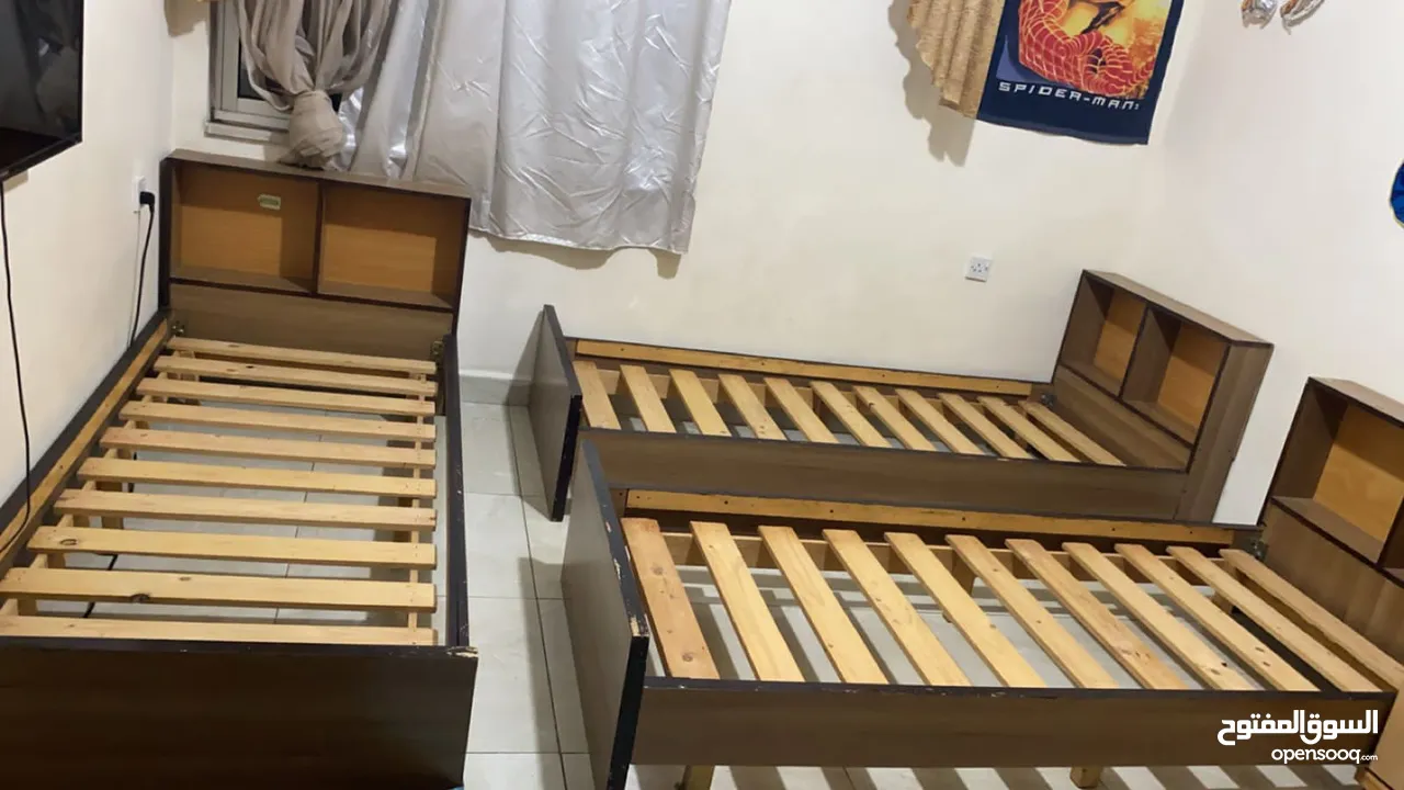 ثلاث تخوت تفصيل للبيع