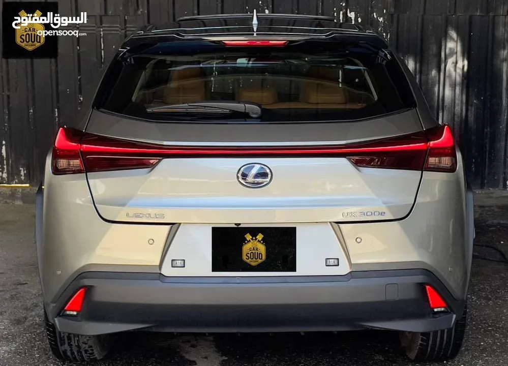 Lexus UX 300e 2022