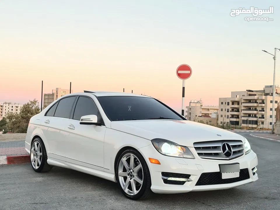 Mercedes C250 / AMG موديل 2015 فل الفل الإضافات  عداد 77000 / بحالة الوكالة  أصل AMG فل إضافات