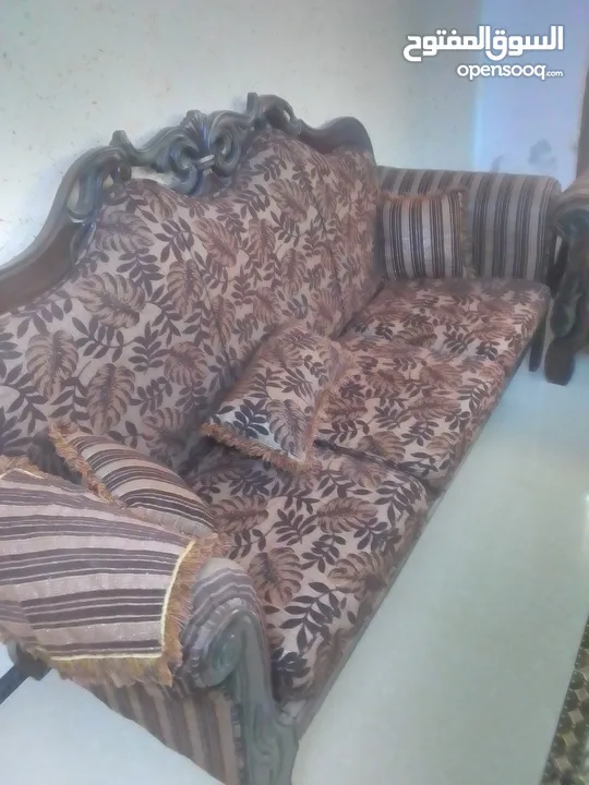 غرفه نوم وطقم كنب للبيع