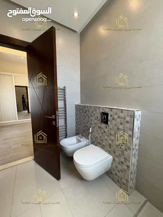 شقة طابقية - لم تسكن - ضاحية الأمير راشد - 4نوم ماستر - 450م - بإطلالــــه - قرب الخدمات العامة