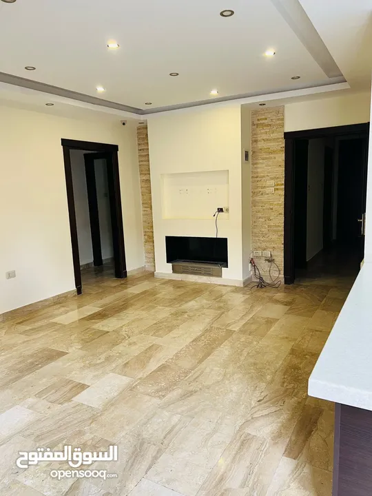 شقة أرضية للبيع في ضاحية النخيل - ref: 14613