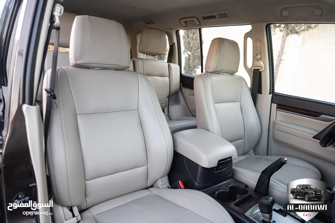 Mitsubishi Pajero 2017  السيارة وارد الشركة و بحالة ممتازة جدا