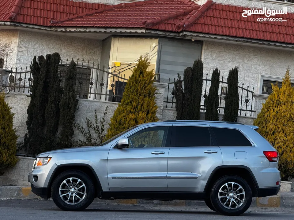 Jeep grand Cherokee model 2011 Personal use for sale.