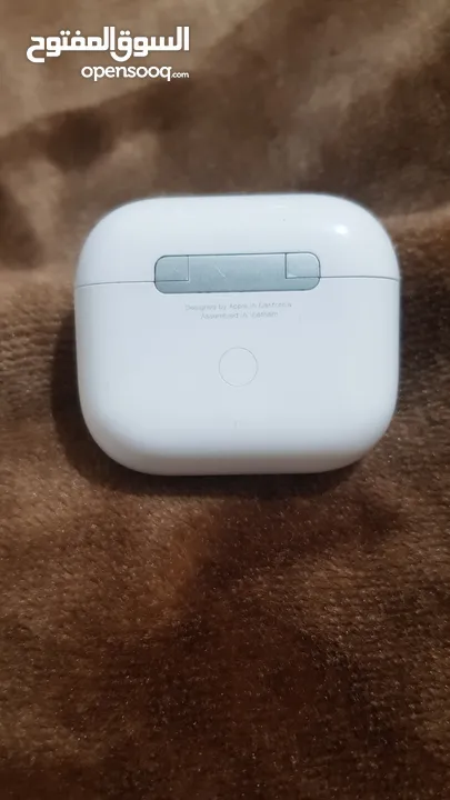 AirPods 3 with Wireless Charging Case