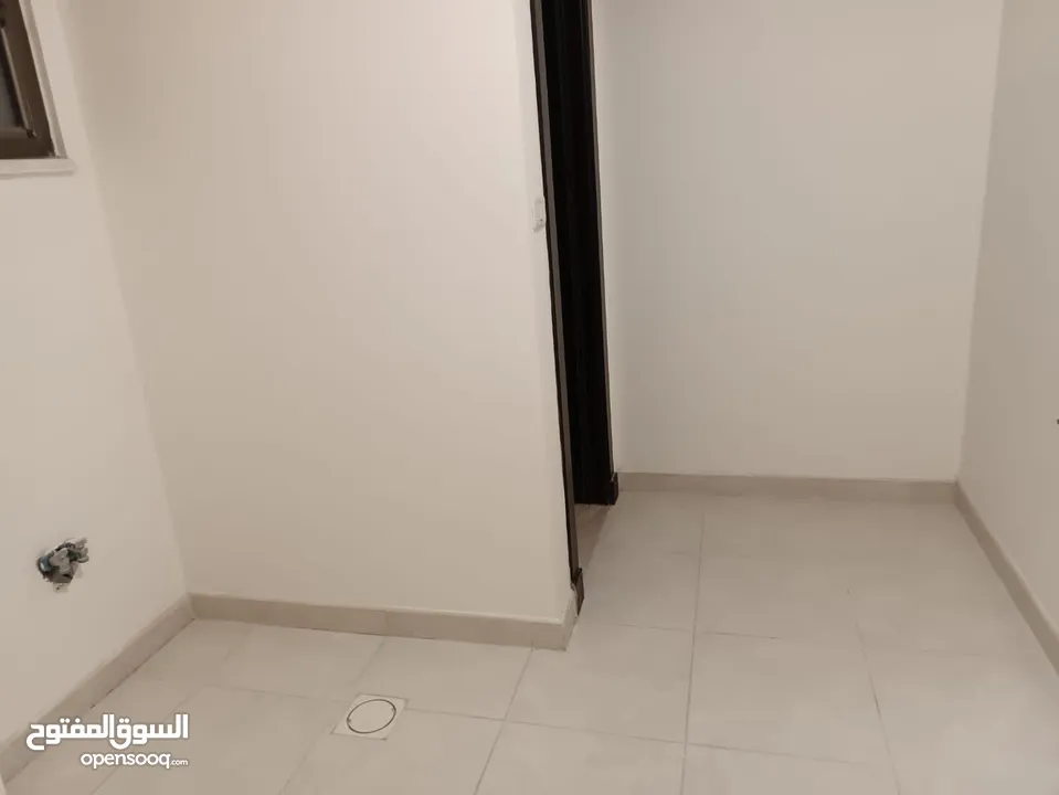 شقة شبه مفروشة للايجار في دير غبار ( Property 40672 )-174876150