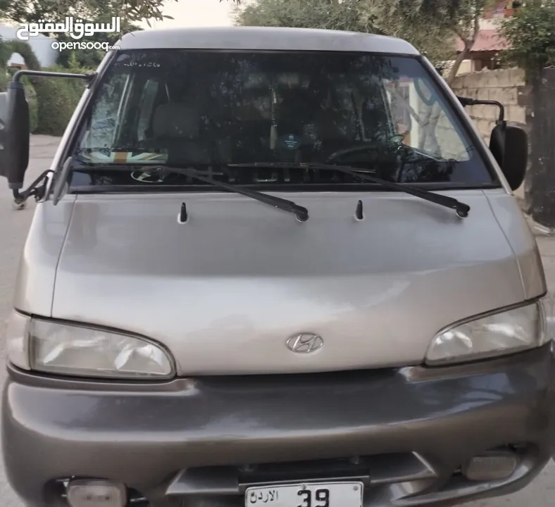 باص هونداي h100 ليمتد موديل 2002  للبيع  الفحص قصعات مرخص لغاية 12/3