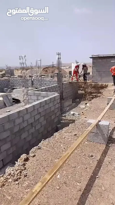 بيت قيد الإنشاء في ولاية عبري العراقي جنب شيشة المها