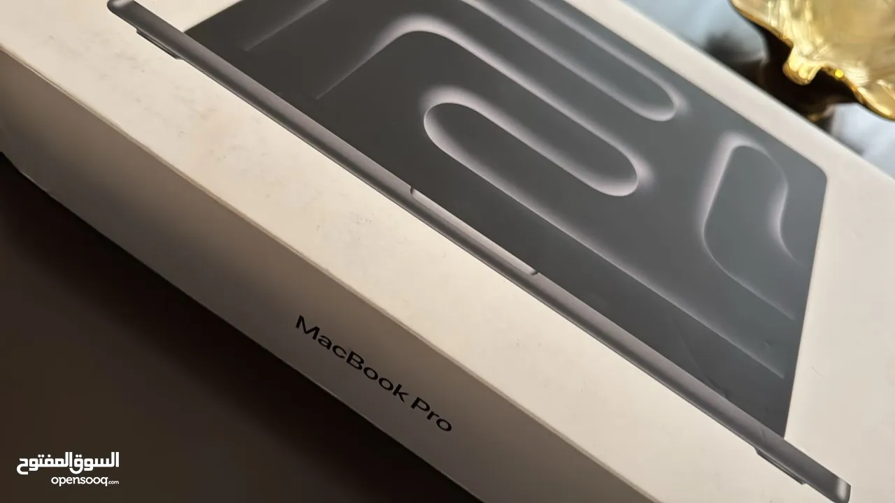 Macbook Pro (14”) M3 Pro chip (512/18) 11 core CPU / 14 core GPU 14.2" Liquid Retina XDR New