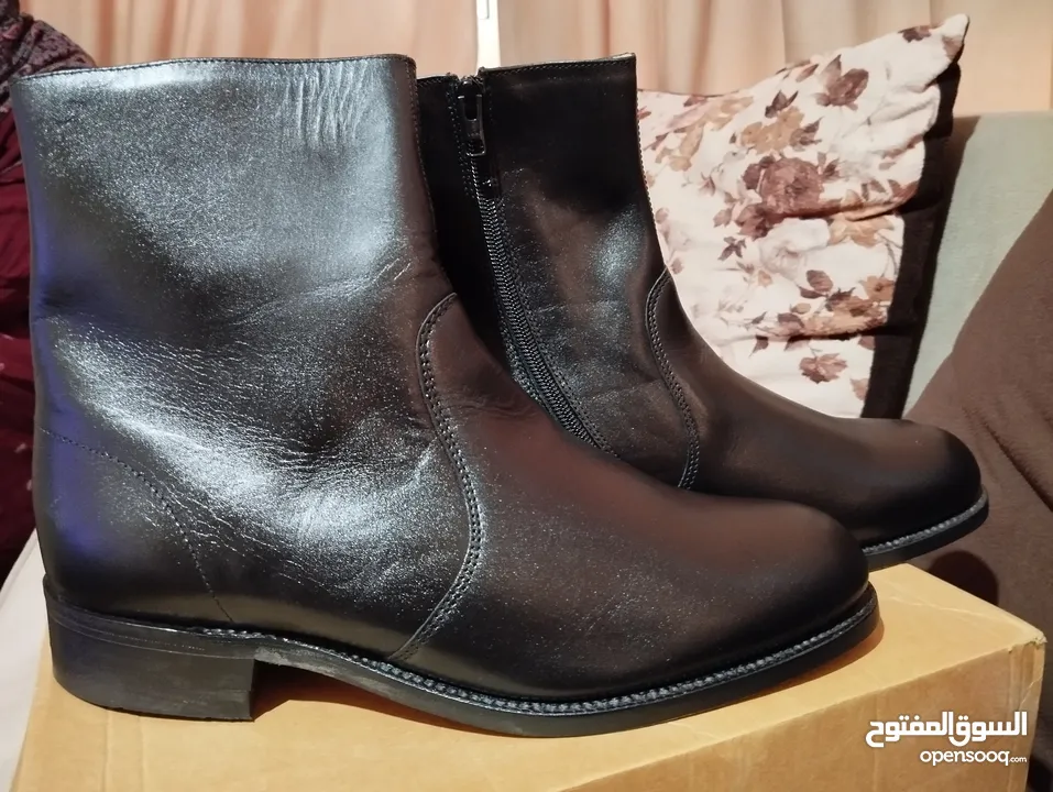 Sanders original black leather boot