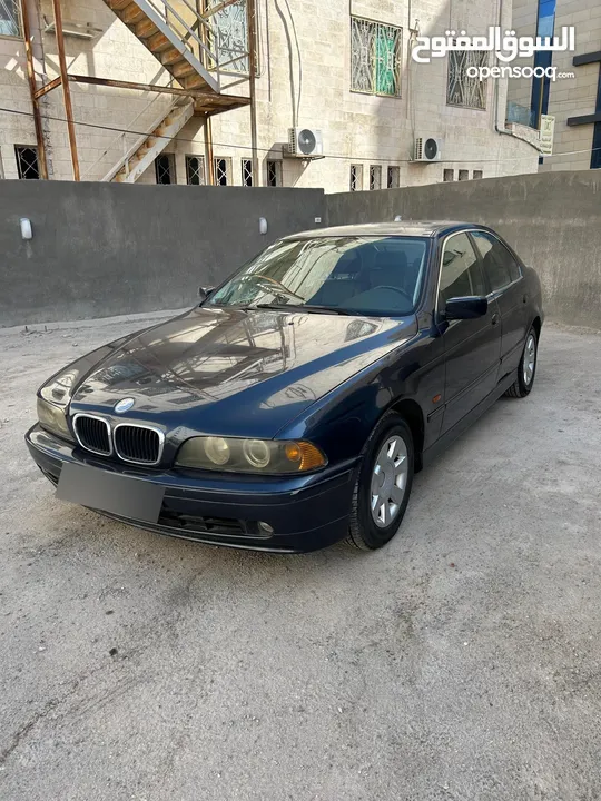 BMW 5201 موديل 2002