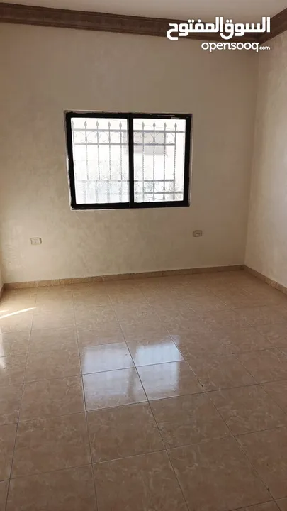 عمارة طابقية مميزة جداً للبيع عبارة 4 طوابق / القويسمة