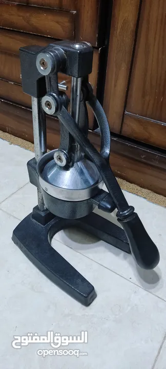 عصارة برتقال و فواكة للبيع